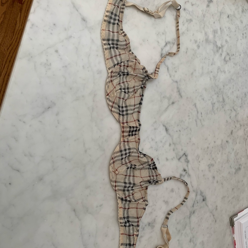 34b Burberry plaid bra.